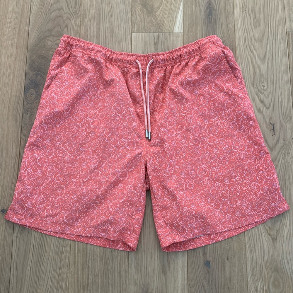 Men’s Peter Millar swim trunks - XL - GUC